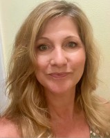  Angela Tufts
